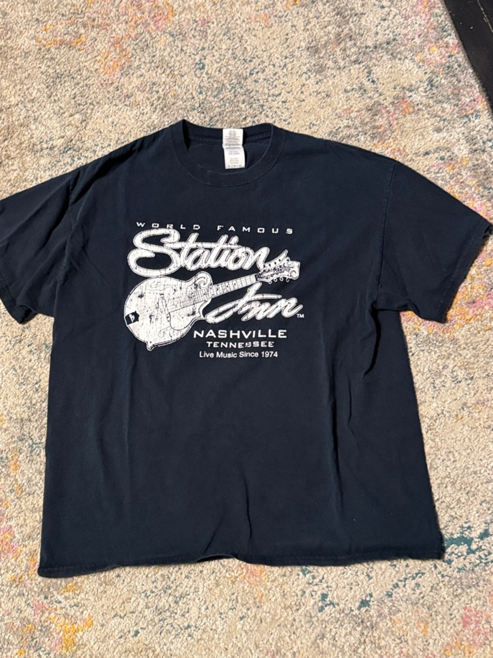 Nashville Station Inn Graphic Tee - Black XL - Picture 2 of 4